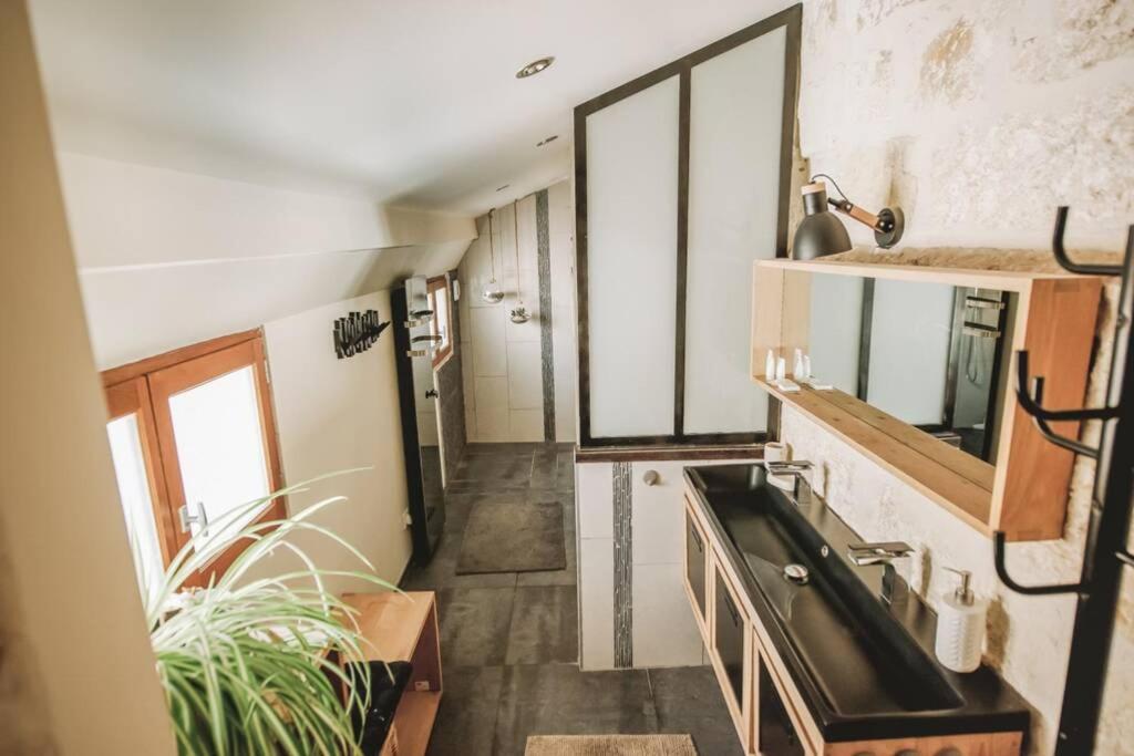 Ferienwohnung Duplex Climatise Centre Ancien 7Min A Pied Du Palais 6 Couchages Avignon Exterior foto